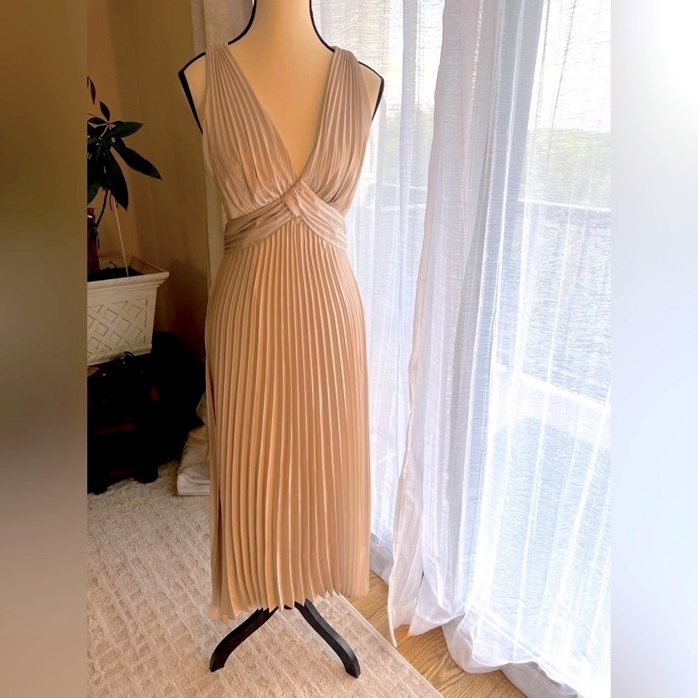 White House Black Market Tan Pleated Midi Gown💎 - Picture 3 of 11